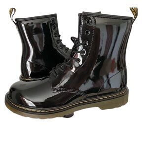 DR. MARTENS 1460 Patent Zip Side 8 eye Size 5